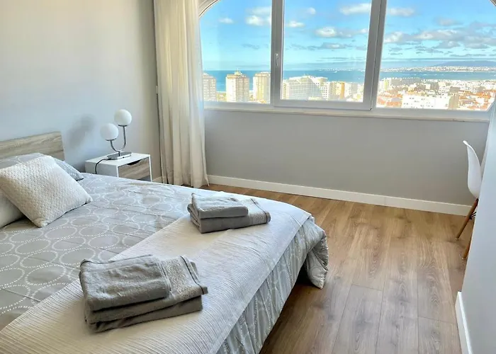 T2 Com Uma Vista Deslumbrante Sobre O Atlantico! 公寓